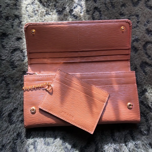 Auth PRADA long Vitello Wallet - Epi leather chestnut color w/ detachable ID tag - Picture 8 of 16